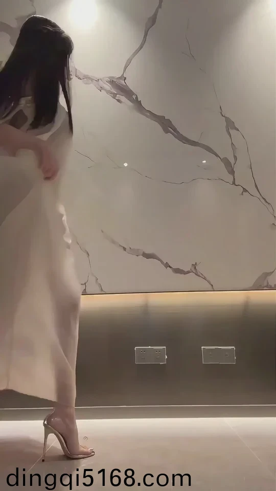 坐地铁车被高c怎么办逃跑的老师